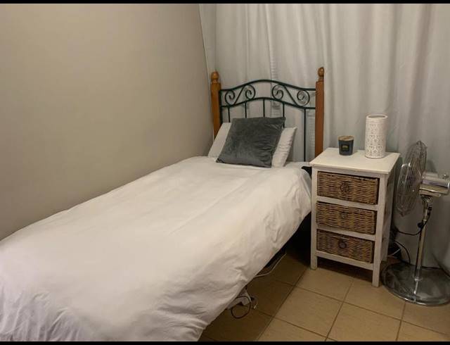 1 BEDROOM PROPERTY TO RENT IN DIE BULT